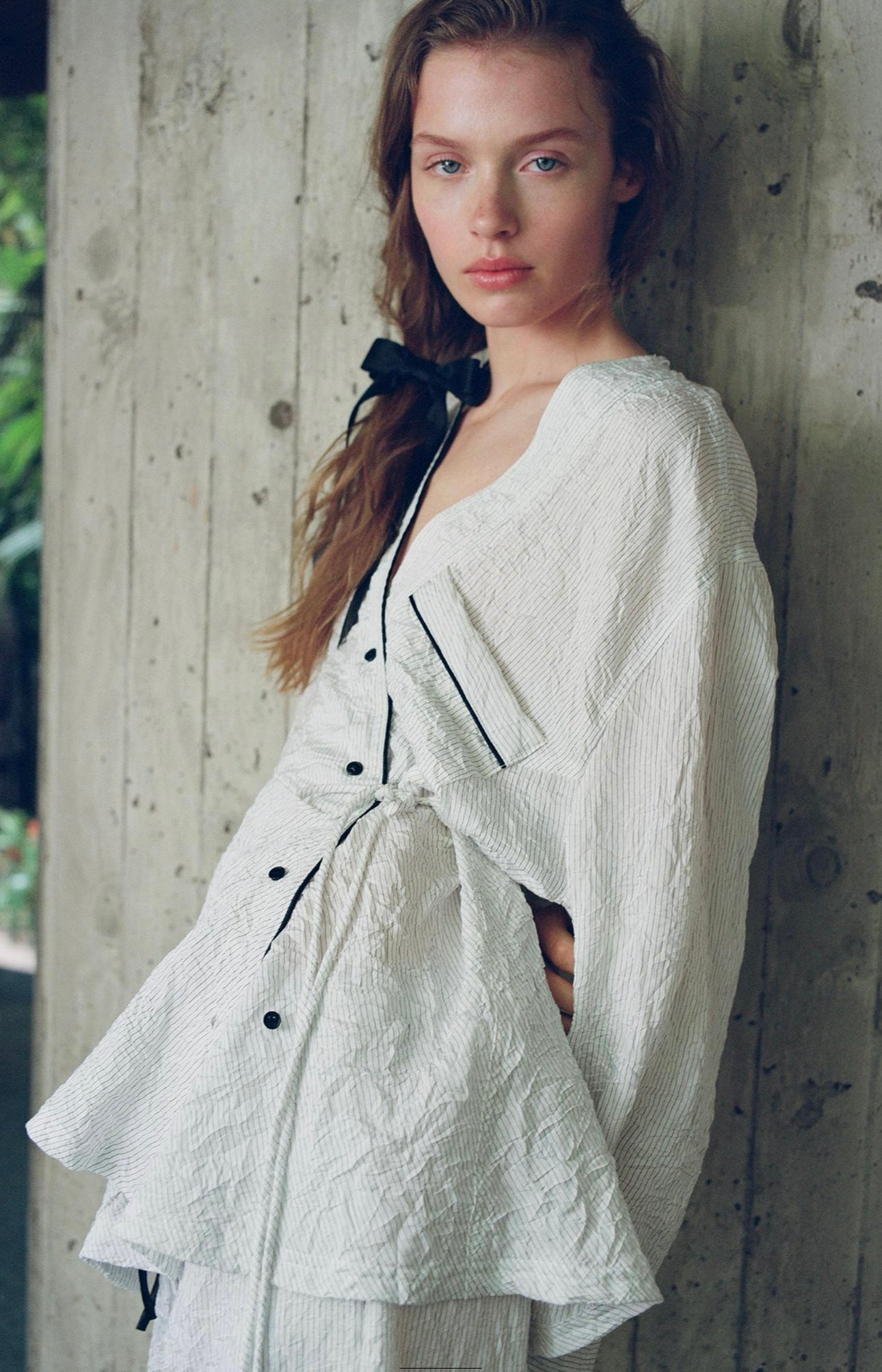 "Minimalist Crinkled White Lounge Set"