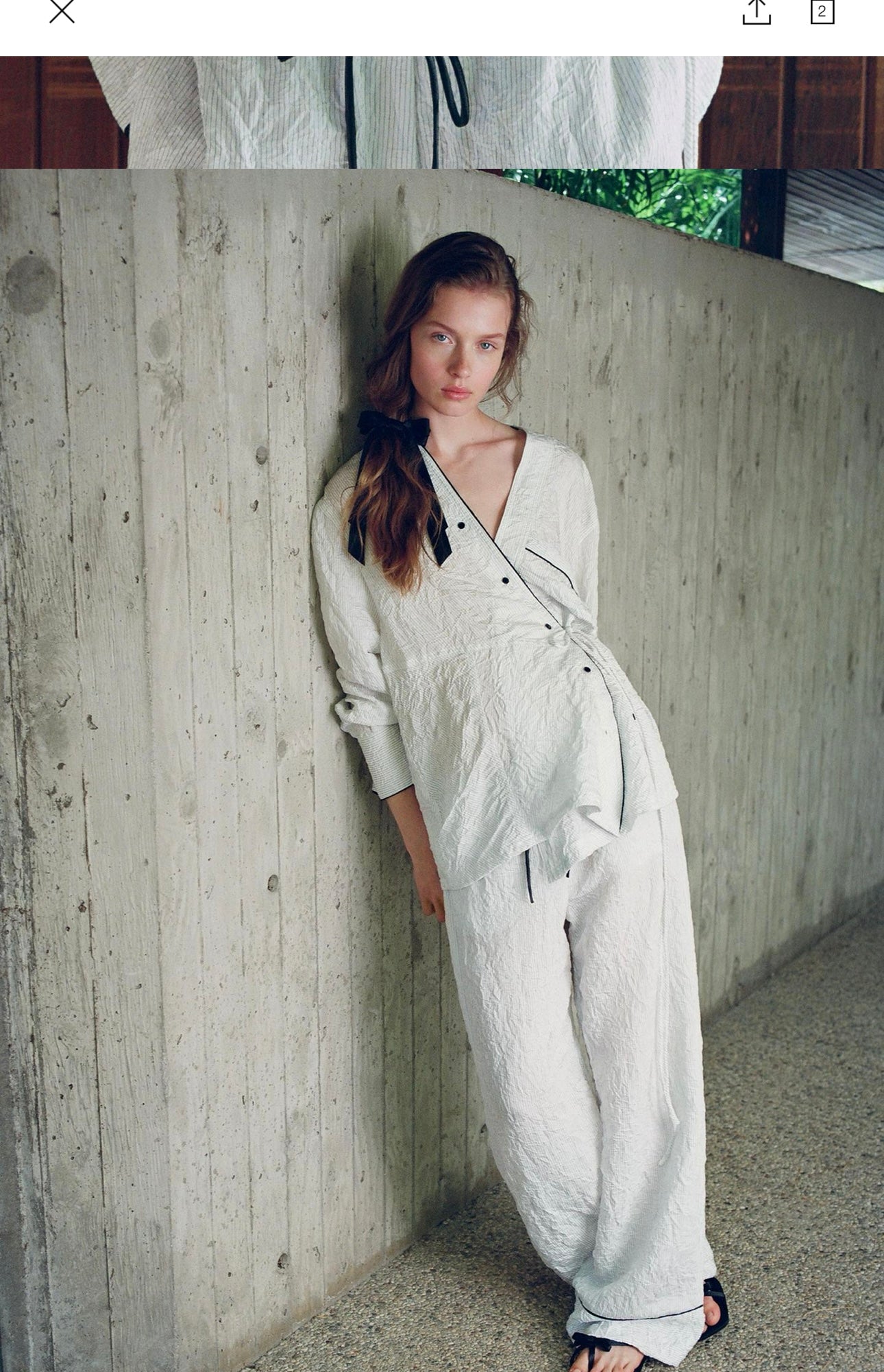 "Minimalist Crinkled White Lounge Set"