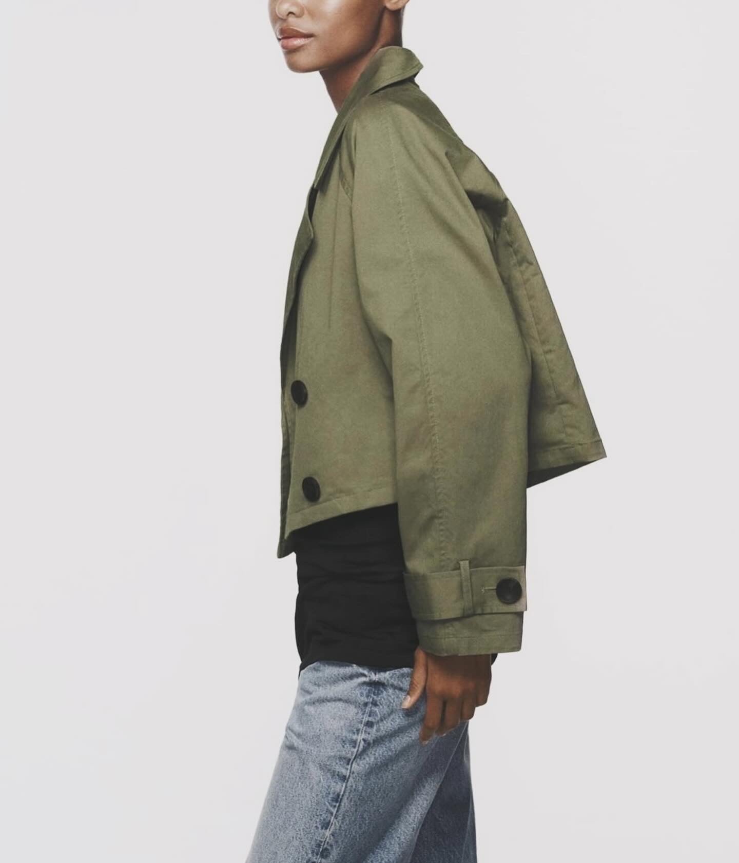 Cropped Double-Breasted Military Green Jacket