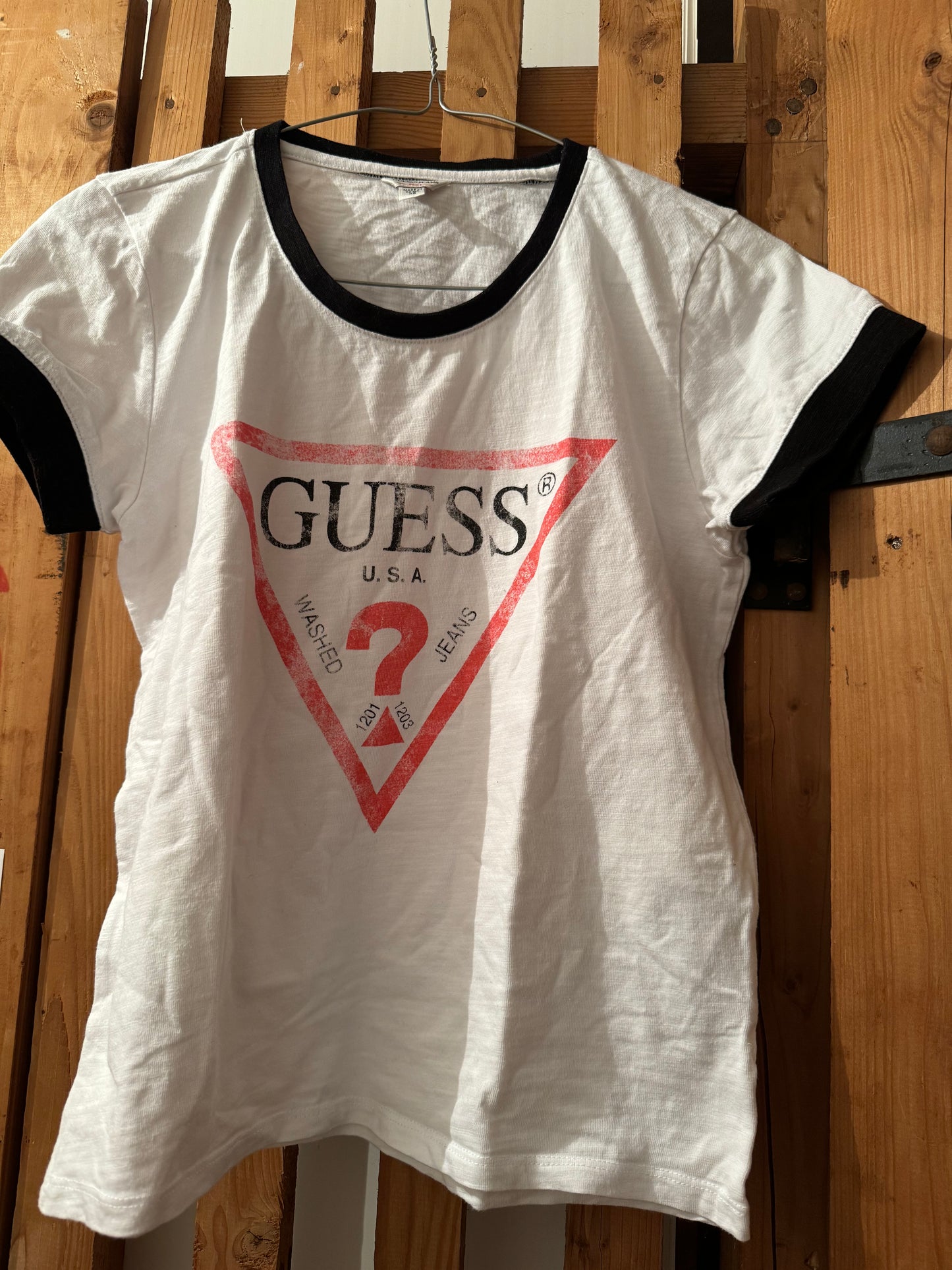 GUESS SHIRT