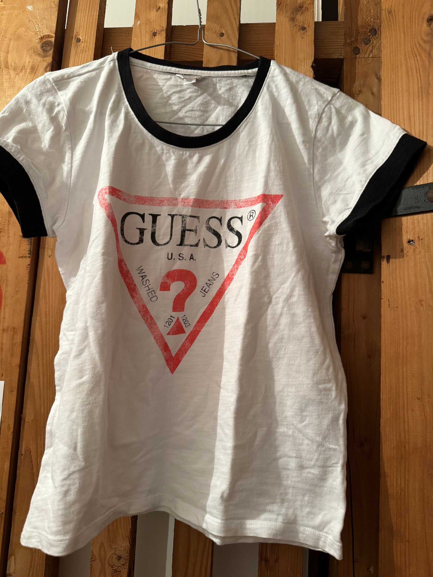 GUESS SHIRT