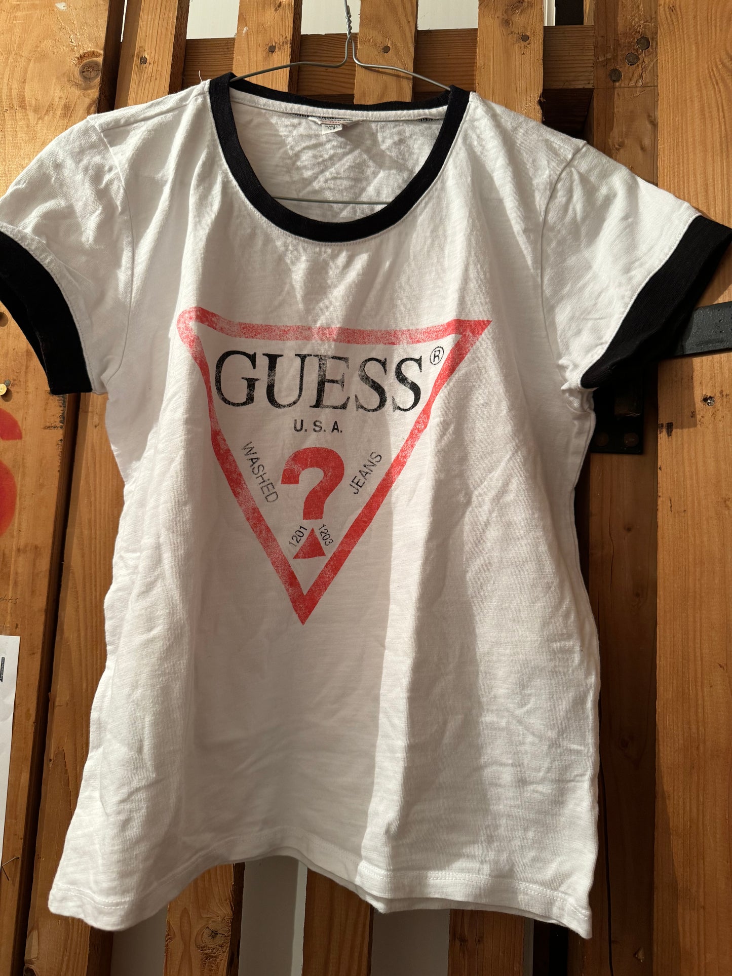 GUESS SHIRT